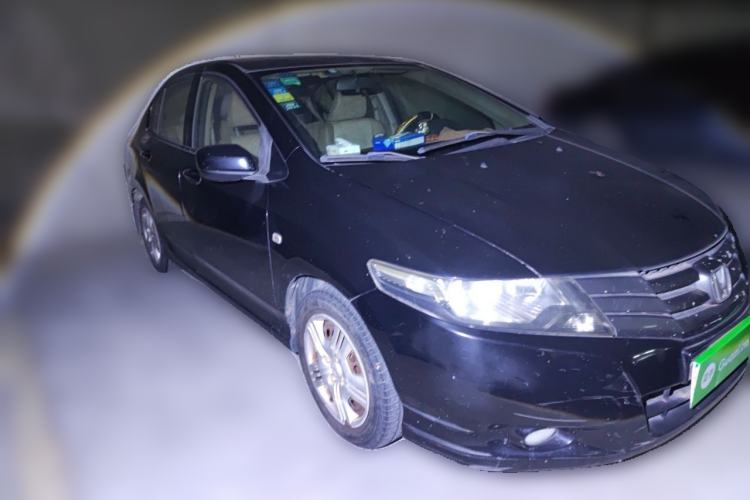 Used Honda City Classic 2008 1.5L manual Elite Edition Front Right 45 Deg