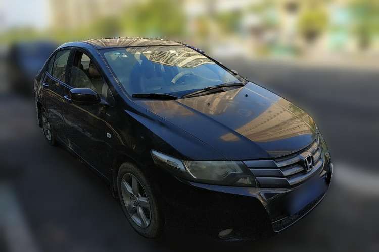 Used Honda City Classic 2008 1.5L manual Elite Edition Front Right 45 Deg