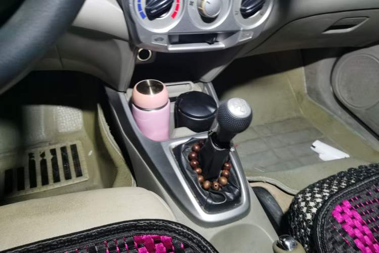 Used Honda City Classic 2008 1.5L manual Elite Edition Gear Lever