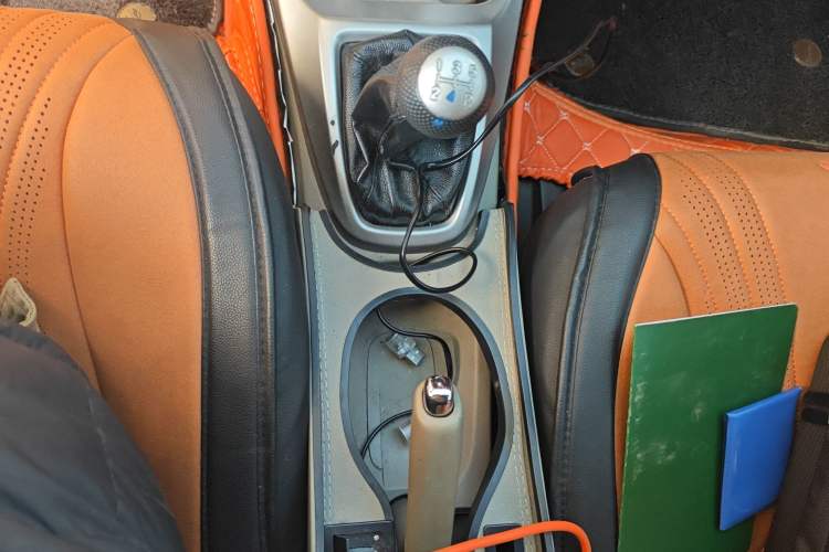 Used Honda City Classic 2008 1.5L manual comfort version Gear Lever