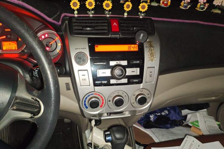 Used Honda City Classic 2008 1.5L Automatic Elite Edition Audio And AC Panel