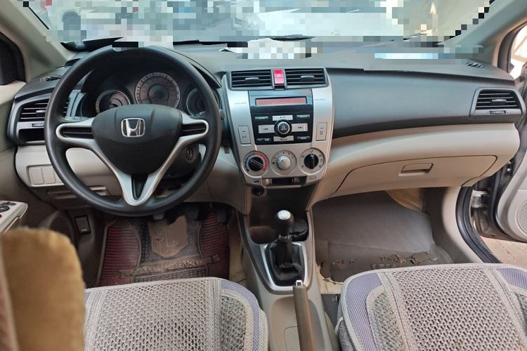 Used Honda City Classic 2008 1.5L manual comfort version Center Console