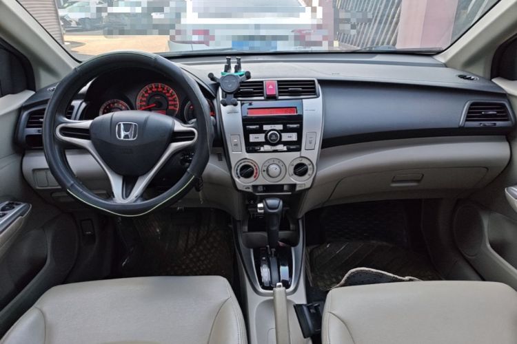 Used Honda City Classic 2008 1.5L Automatic Elite Edition Center Console