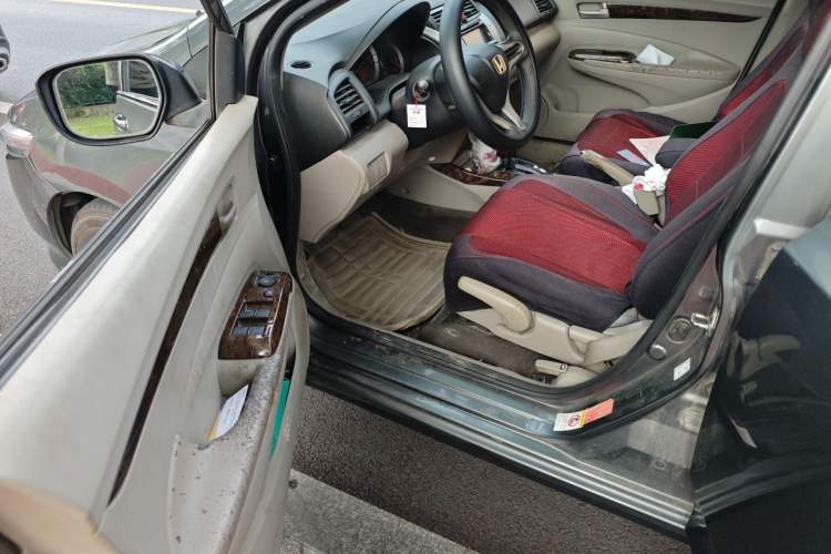Used Honda City Classic 2008 1.5L Automatic Elite Edition Driver Seat