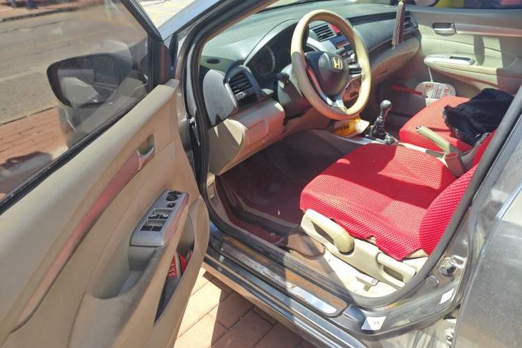 Used Honda City Classic 2008 1.5L manual Elite Edition Driver Seat