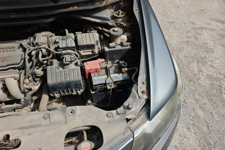 Used Honda City Classic 2008 1.5L manual Elite Edition Engine Bay Left
