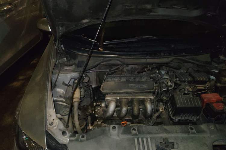 Used Honda City Classic 2008 1.5L Automatic Elite Edition Engine Bay Right