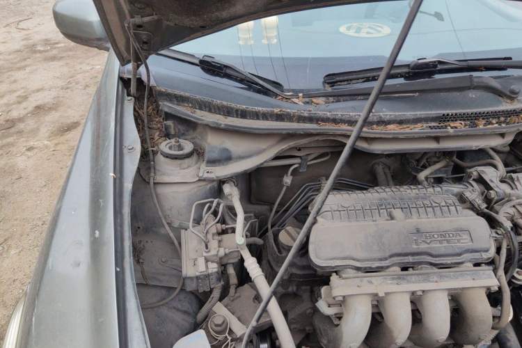 Used Honda City Classic 2008 1.5L manual Elite Edition Engine Bay Right