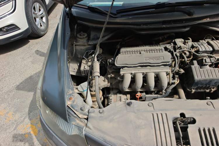 Used Honda City Classic 2008 1.5L manual Elite Edition Engine Bay Right