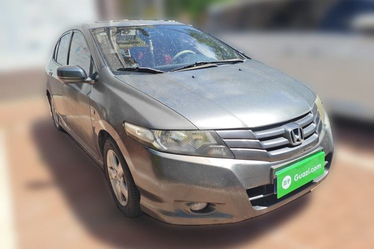 Used Honda City Classic 2008 1.5L manual Elite Edition Front Right 45 Deg