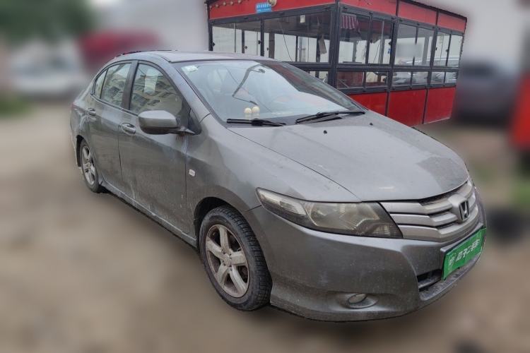 Used Honda City Classic 2008 1.5L manual Elite Edition Front Right 45 Deg