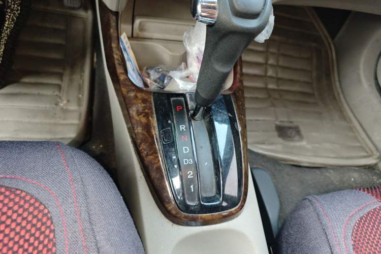 Used Honda City Classic 2008 1.5L Automatic Elite Edition Gear Lever