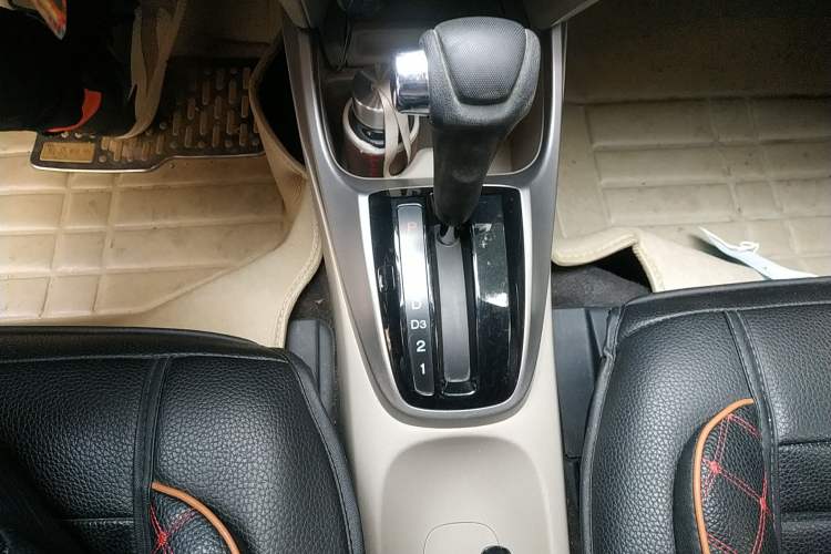 Used Honda City Classic 2008 1.5L Automatic Elite Edition Gear Lever