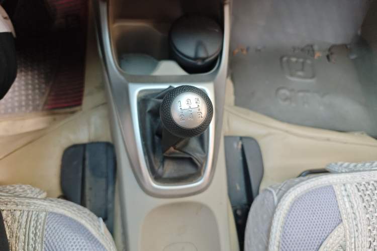 Used Honda City Classic 2008 1.5L manual comfort version Gear Lever