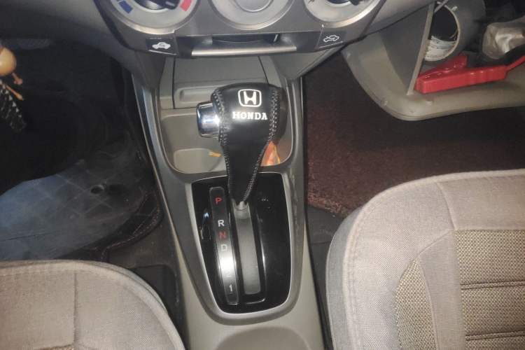 Used Honda City Classic 2008 1.5L Automatic Elite Edition Gear Lever