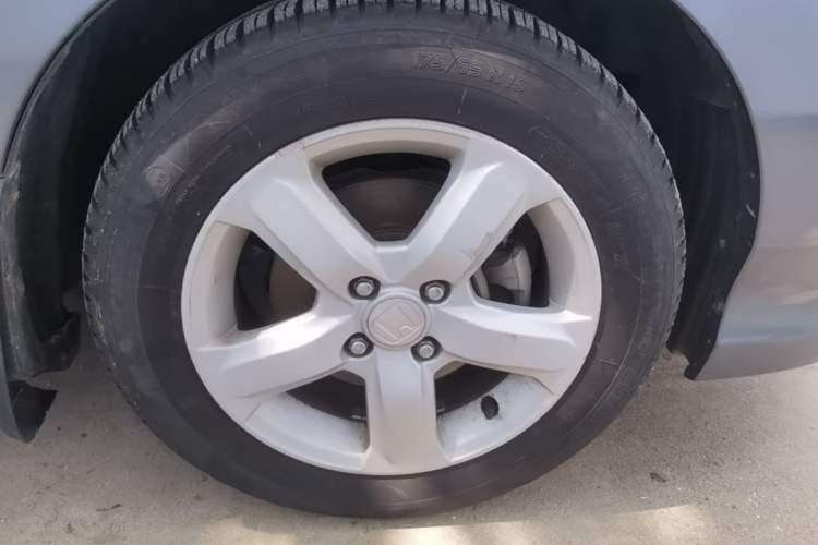 Used Honda City Classic 2008 1.5L manual comfort version Right Front Wheel Hub