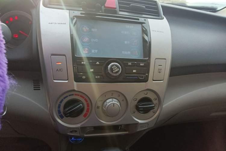 Used Honda City Classic 2008 1.5L Automatic Elite Edition Audio And AC Panel