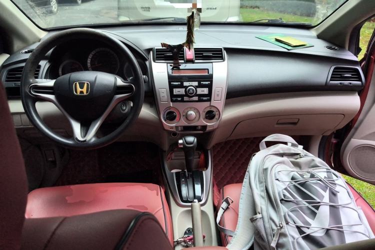 Used Honda City Classic 2008 1.5L Automatic Elite Edition Center Console