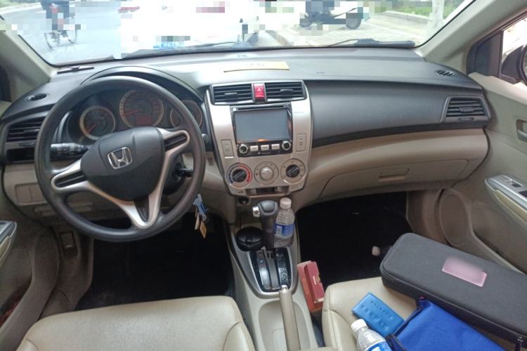 Used Honda City Classic 2008 1.5L Automatic Elite Edition Center Console