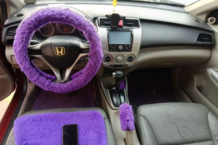 Used Honda City Classic 2008 1.5L Automatic Elite Edition Center Console