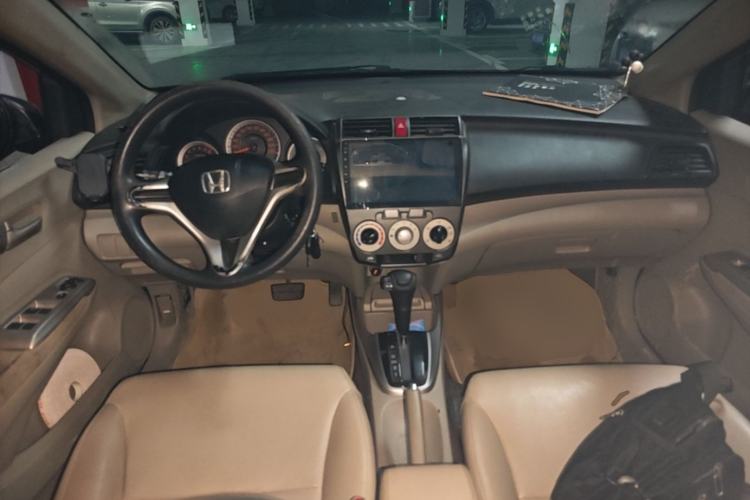 Used Honda City Classic 2008 1.5L Automatic Elite Edition Center Console