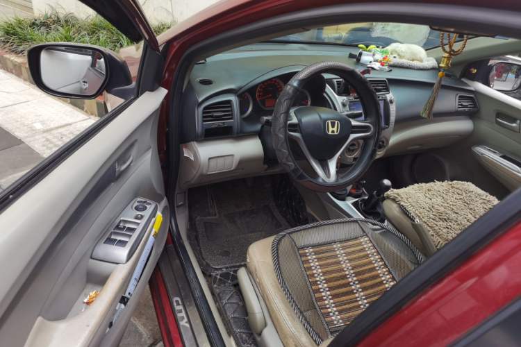 Used Honda City Classic 2008 1.5L manual Elite Edition Driver Seat