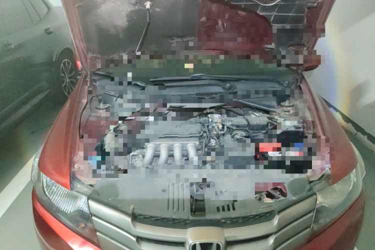 Used Honda City Classic 2008 1.5L manual Elite Edition Engine Bay