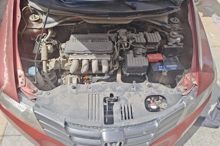 Used Honda City Classic 2008 1.5L manual Elite Edition Engine Bay