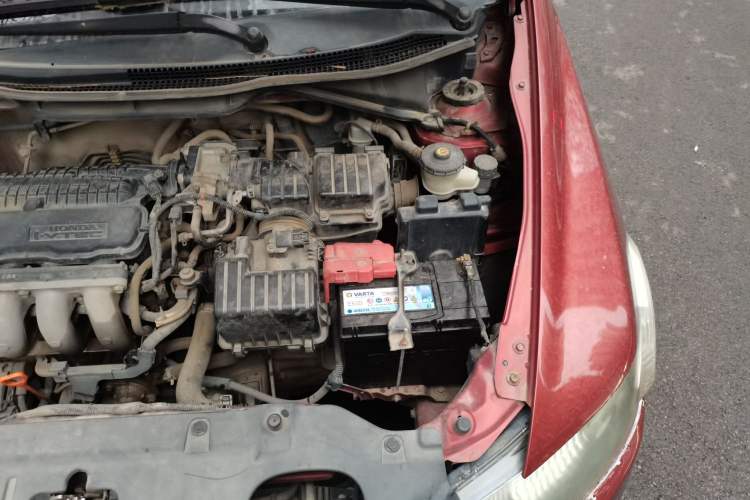 Used Honda City Classic 2008 1.5L manual Elite Edition Engine Bay Left