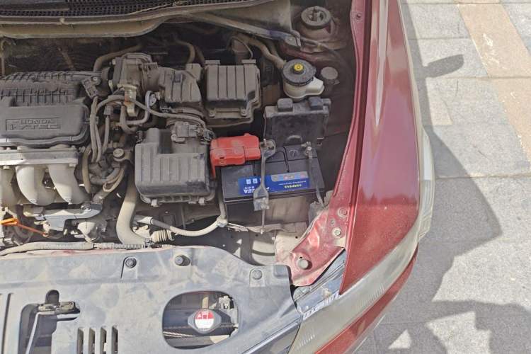 Used Honda City Classic 2008 1.5L manual Elite Edition Engine Bay Left