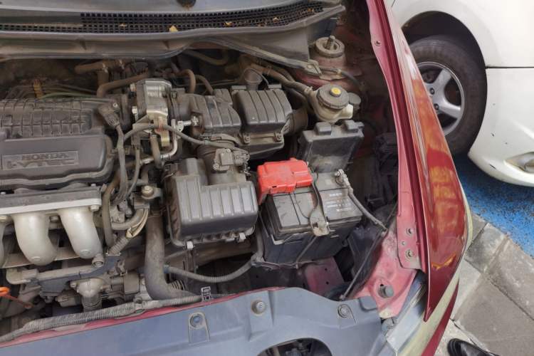 Used Honda City Classic 2008 1.5L manual Elite Edition Engine Bay Left