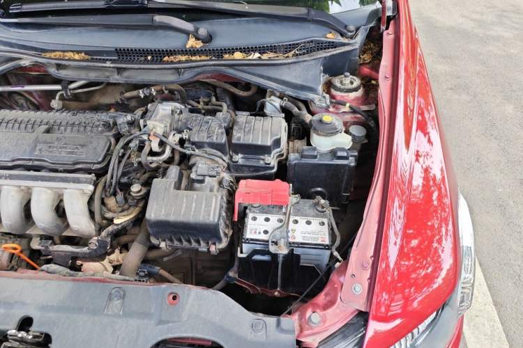 Used Honda City Classic 2008 1.5L manual Elite Edition Engine Bay Left