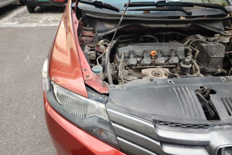 Used Honda City Classic 2008 1.8L automatic comfort version Engine Bay Right
