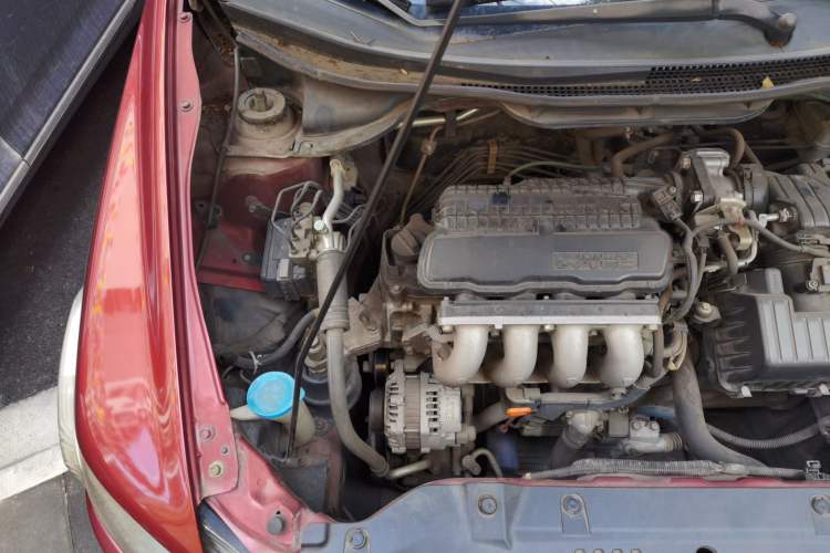 Used Honda City Classic 2008 1.5L manual Elite Edition Engine Bay Right