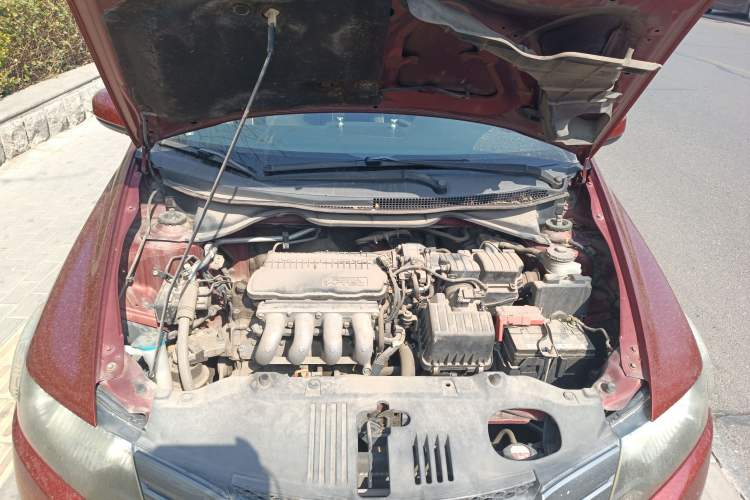 Used Honda City Classic 2008 1.5L Automatic Elite Edition Engine Bay