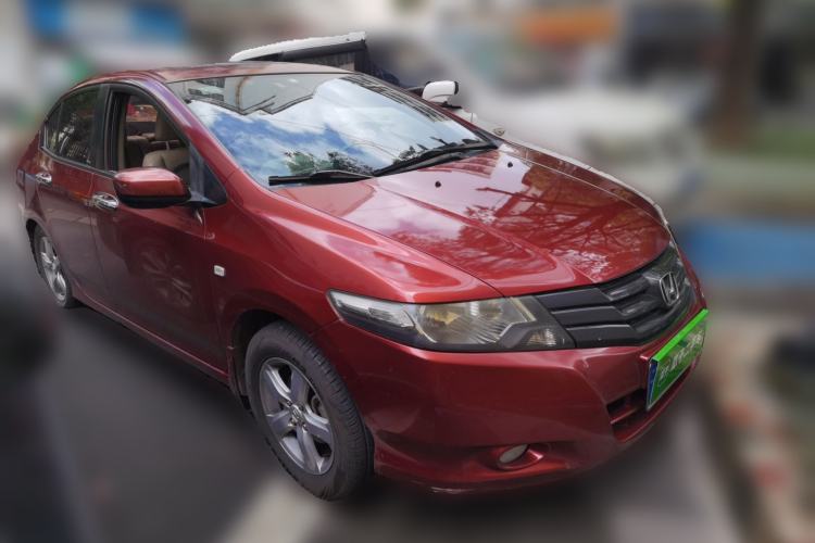 Used Honda City Classic 2008 1.5L manual Elite Edition Front Right 45 Deg