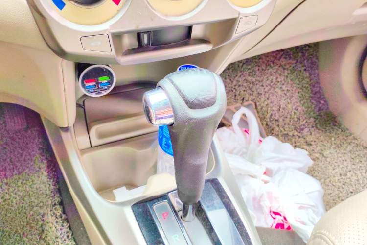 Used Honda City Classic 2008 1.5L Automatic Elite Edition Gear Lever