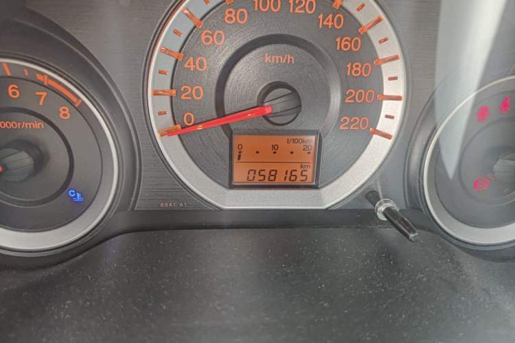 Used Honda City Classic 2008 1.5L manual Elite Edition Odometer Close Up