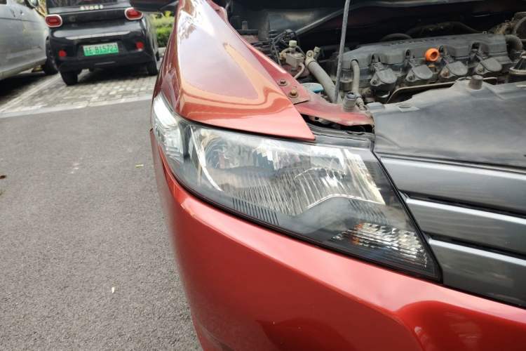 Used Honda City Classic 2008 1.8L automatic comfort version Right Front Headlight