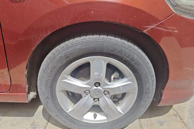 Used Honda City Classic 2008 1.5L manual Elite Edition Right Front Wheel Hub
