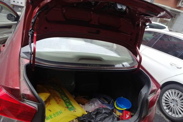 Used Honda City Classic 2008 1.5L manual comfort version Trunk