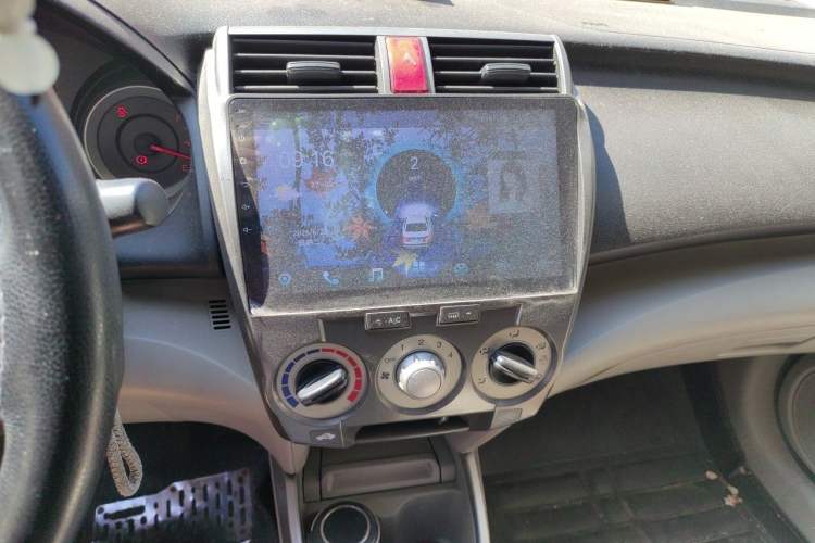 Used Honda City Classic 2008 1.5L manual Elite Edition Audio And AC Panel