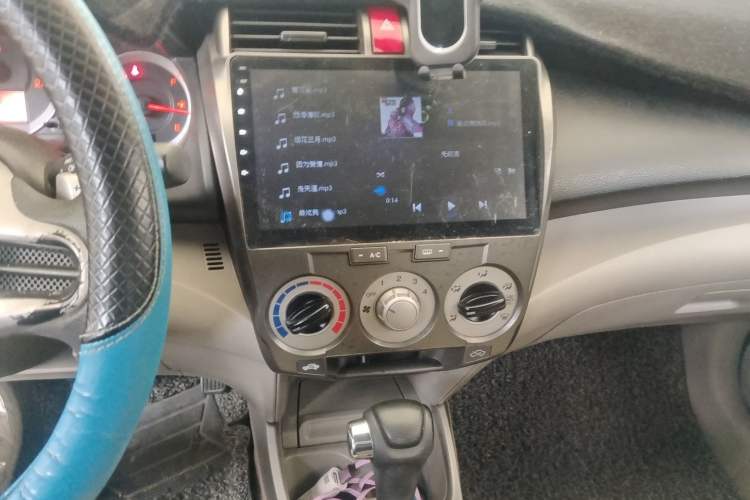 Used Honda City Classic 2008 1.8L automatic comfort version Audio And AC Panel