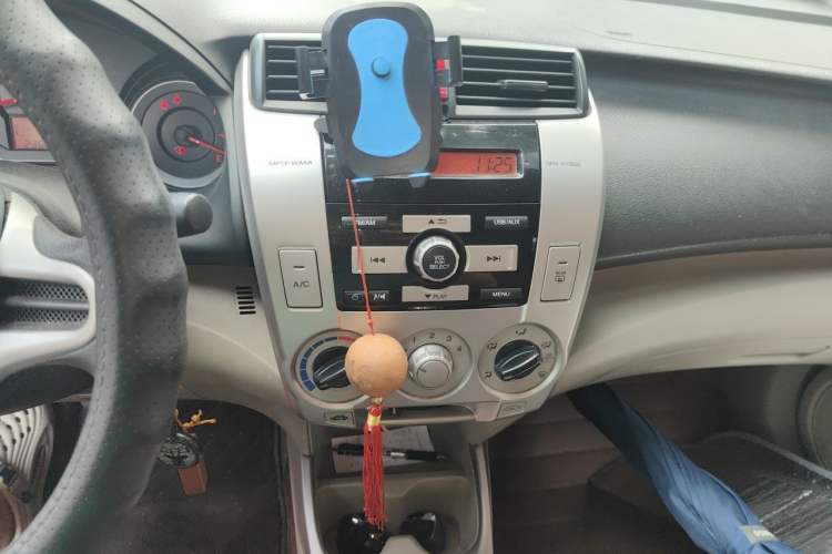 Used Honda City Classic 2008 1.5L manual comfort version Audio And AC Panel