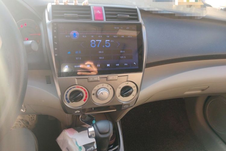 Used Honda City Classic 2008 1.5L Automatic Elite Edition Audio And AC Panel