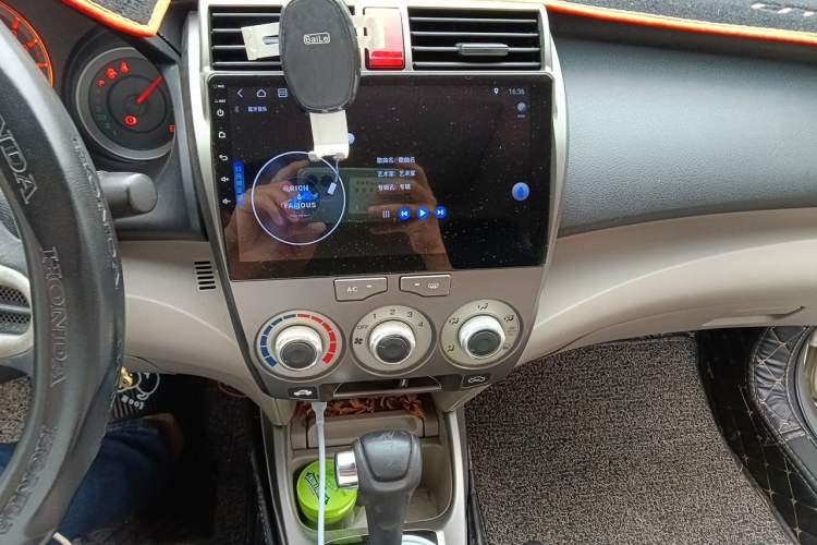 Used Honda City Classic 2008 1.5L Automatic Elite Edition Audio And AC Panel