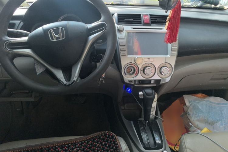 Used Honda City Classic 2008 1.5L Automatic Elite Edition Center Console