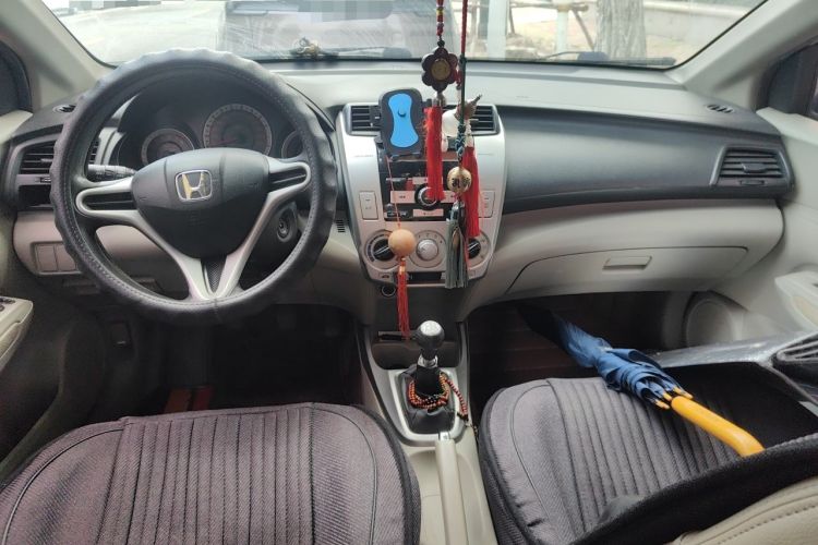 Used Honda City Classic 2008 1.5L manual comfort version Center Console