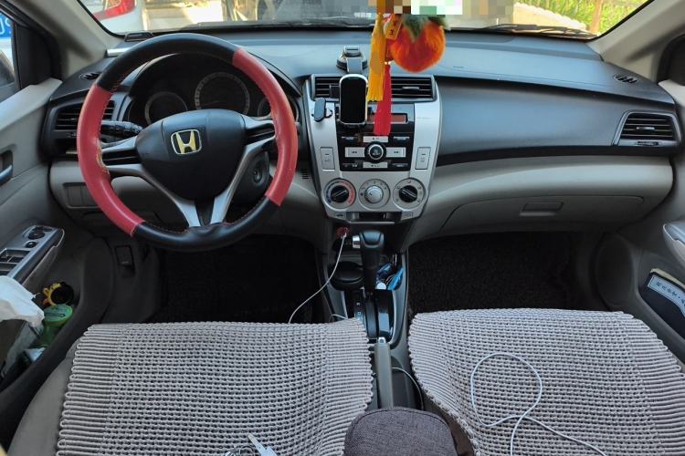 Used Honda City Classic 2008 1.5L Automatic Elite Edition Center Console