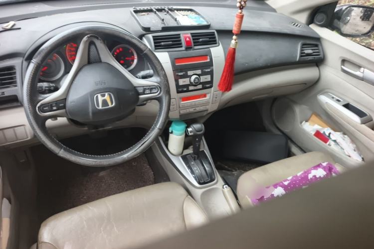 Used Honda City Classic 2008 1.8L Automatic Luxury Edition Center Console
